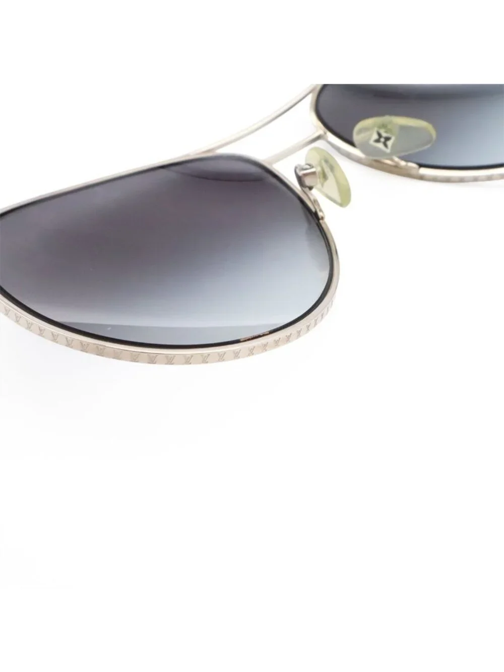 Louis Vuitton Sunglasses Monogram Conspiration Pilot Gray Gradient Teardrop